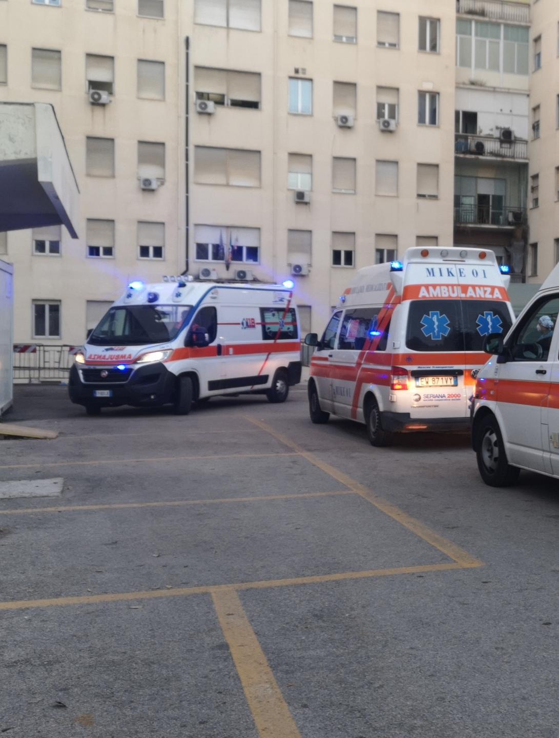 «Disservizi per pazienti e medici» 