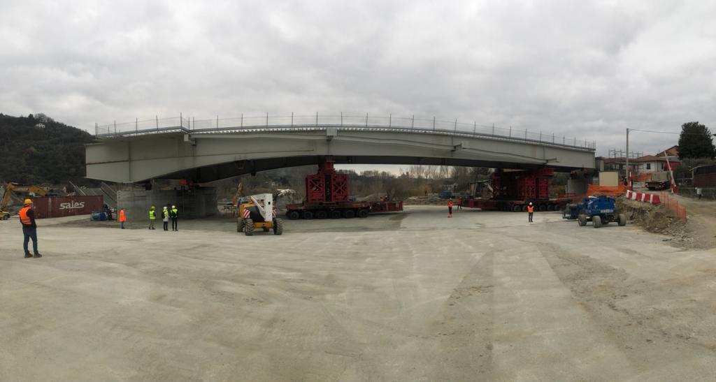 La seconda campata del nuovo ponte di Albiano Magra