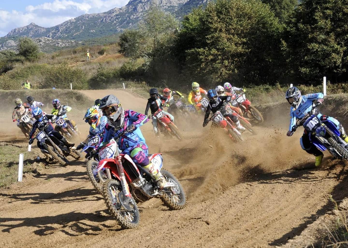 Le stelle del motocross si sfidano ad Alghero 