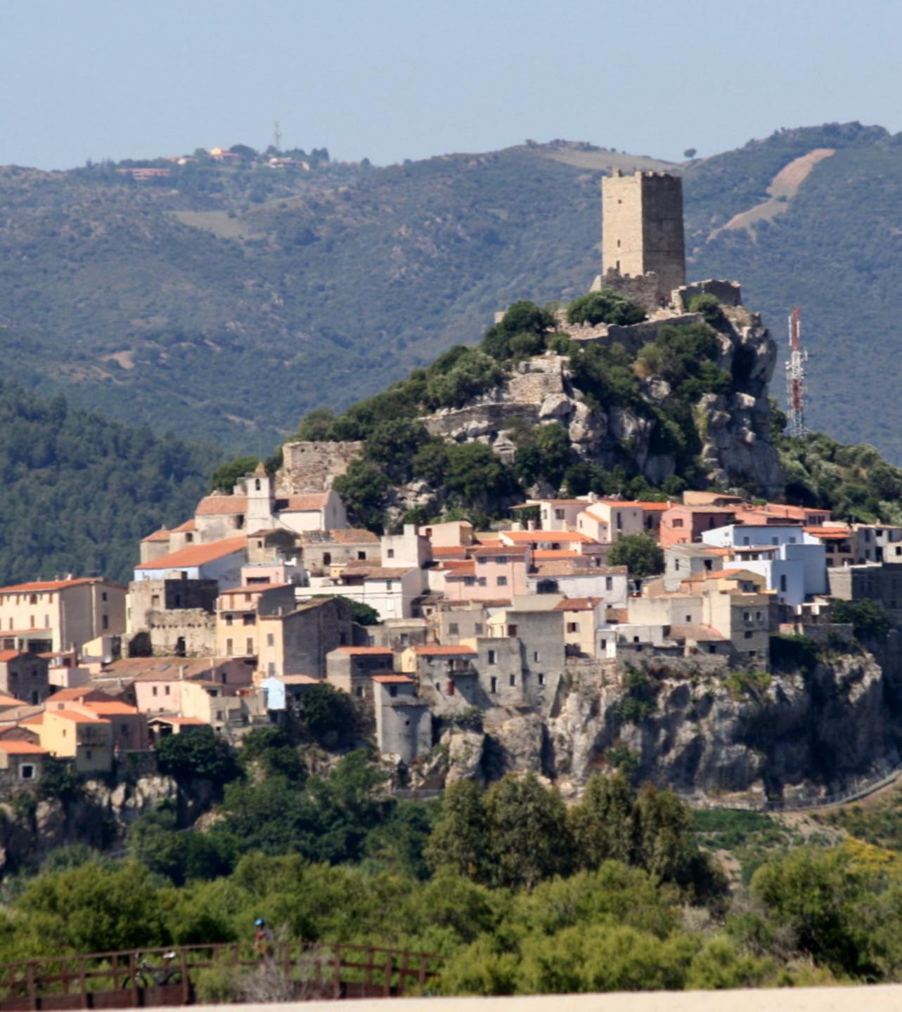 Dopo decenni di crescita anche Posada si spopola 