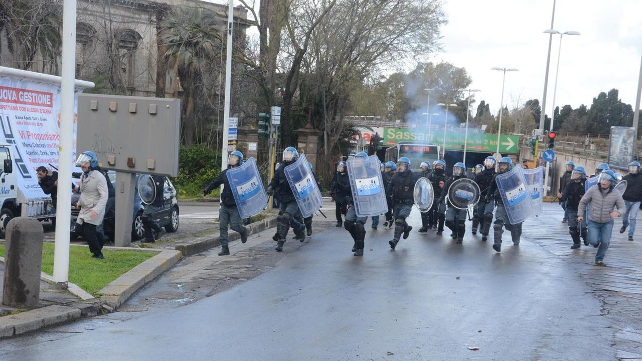 Raid degli ultrà del Cagliari il gup condanna 77 tifosi
