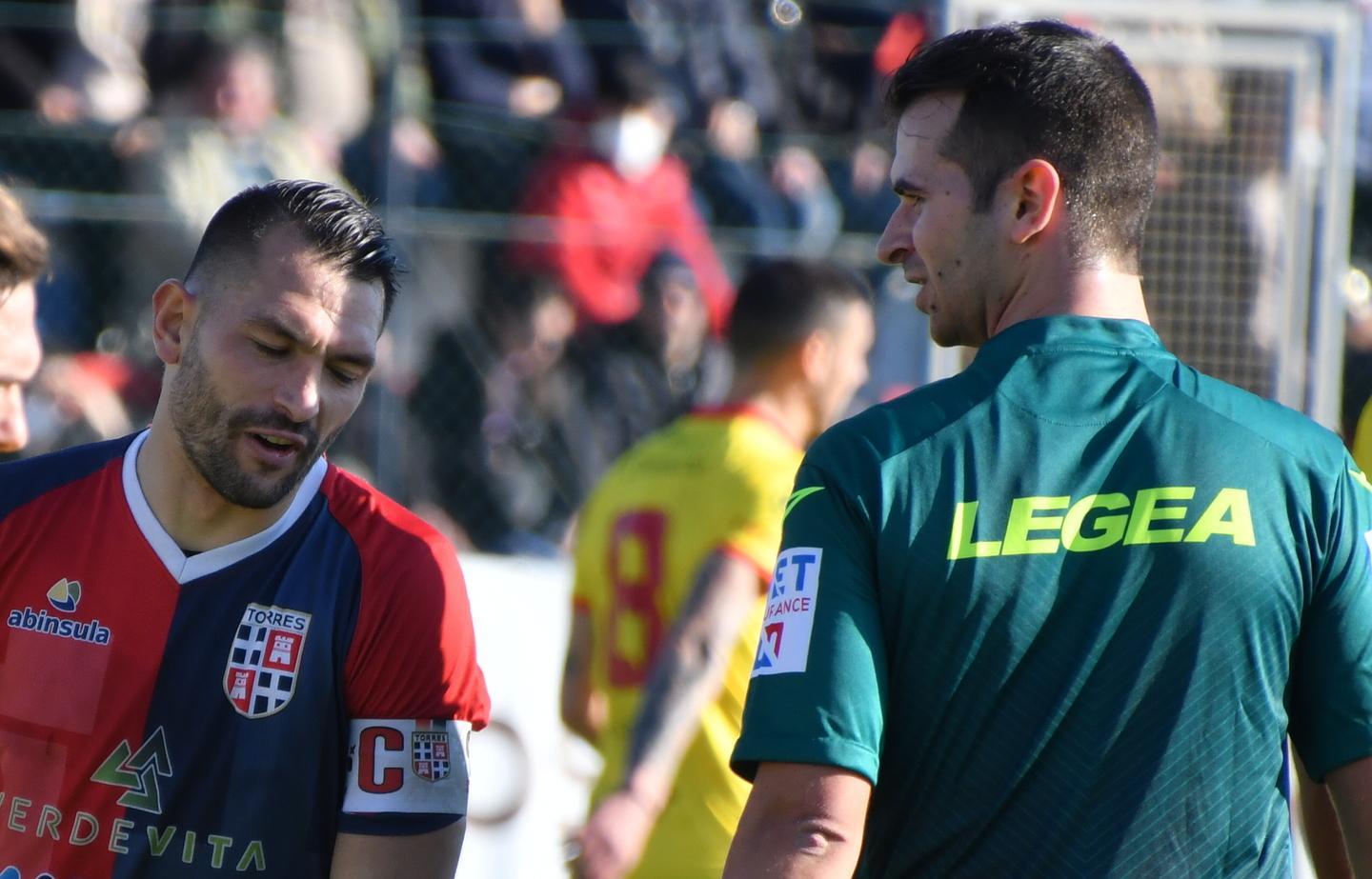 Gigi Scotto, capitano e goleador rossoblù con 11 reti