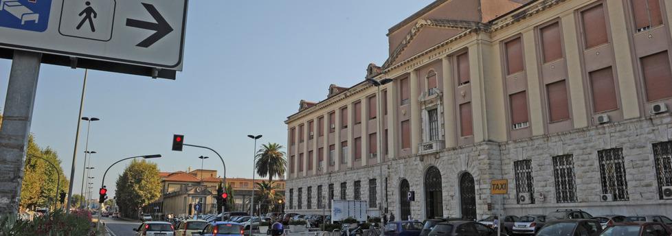 L'ingresso dell'ospedale