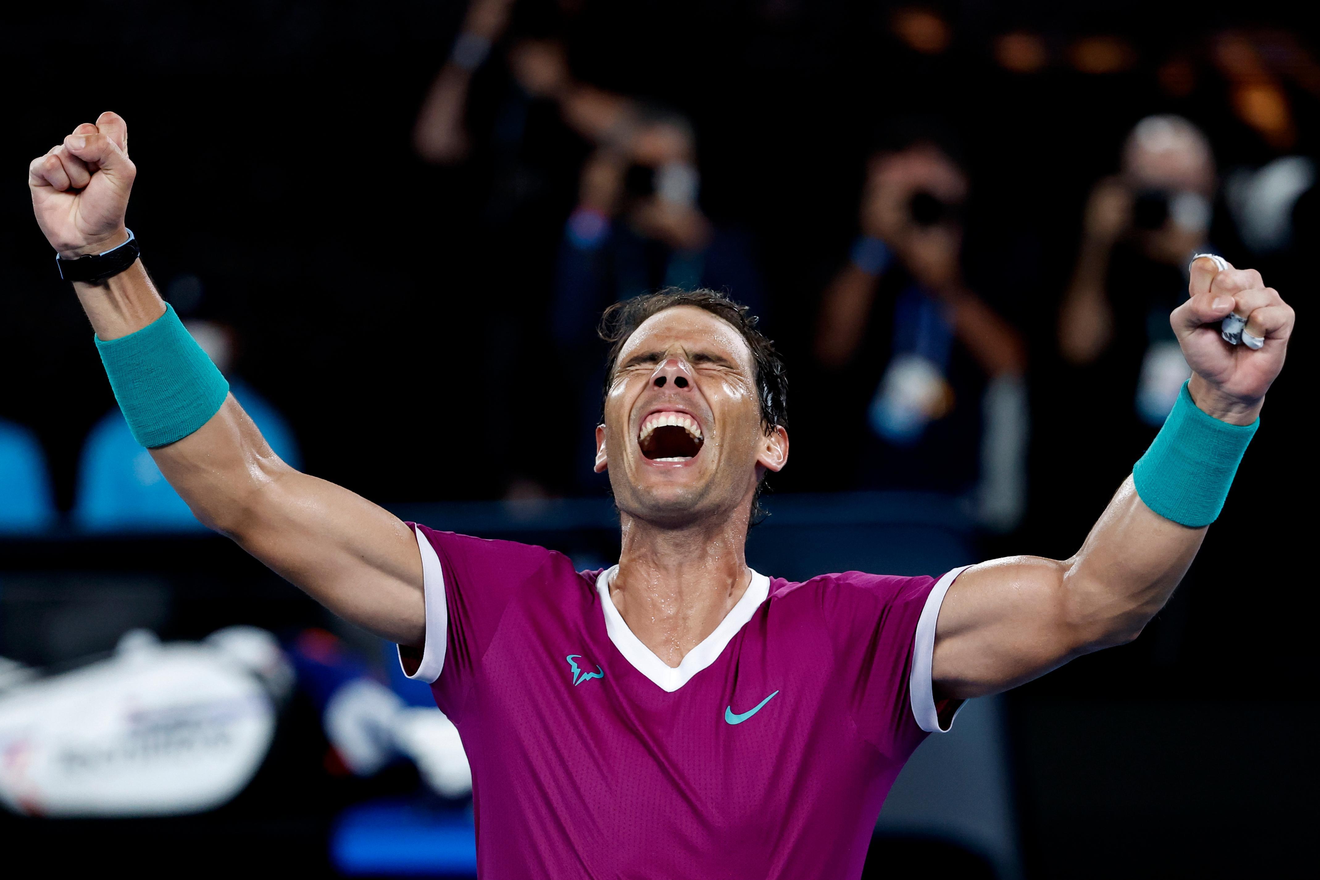 Leggendario Nadal, batte Medvedev in rimonta e centra il record con 21 slam