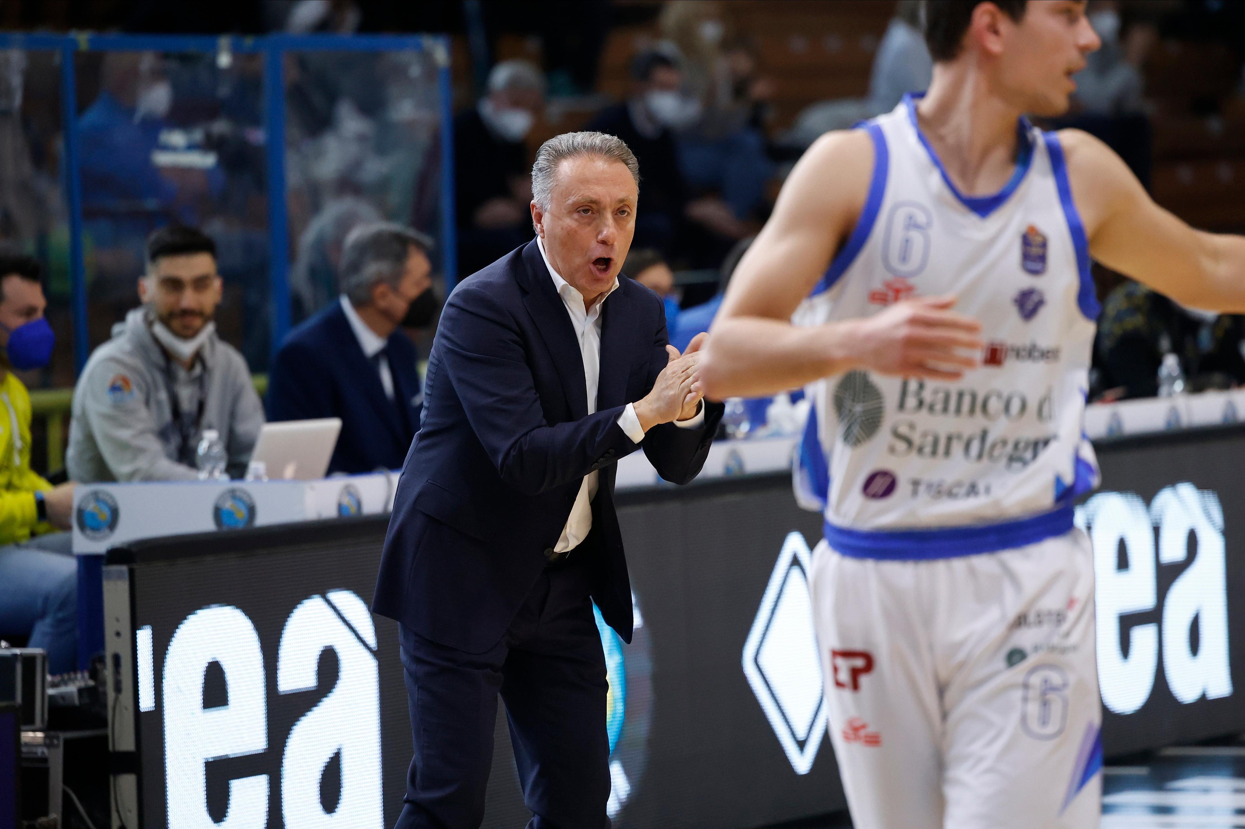 Coach Bucchi ha festeggiato nel migliore dei modi le 700 panchine