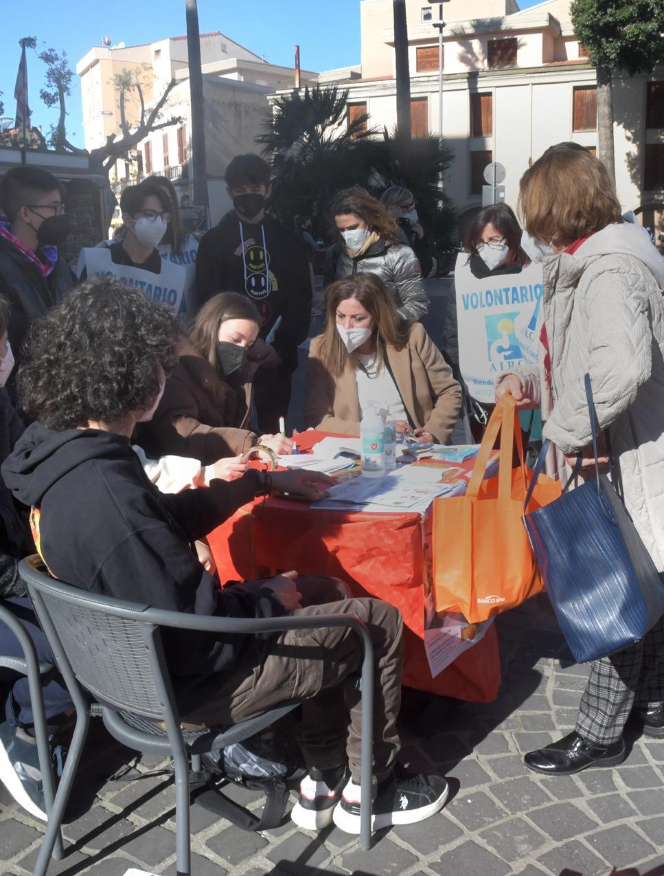 Arance e miele contro il cancro Raccolta fondi della Alagon