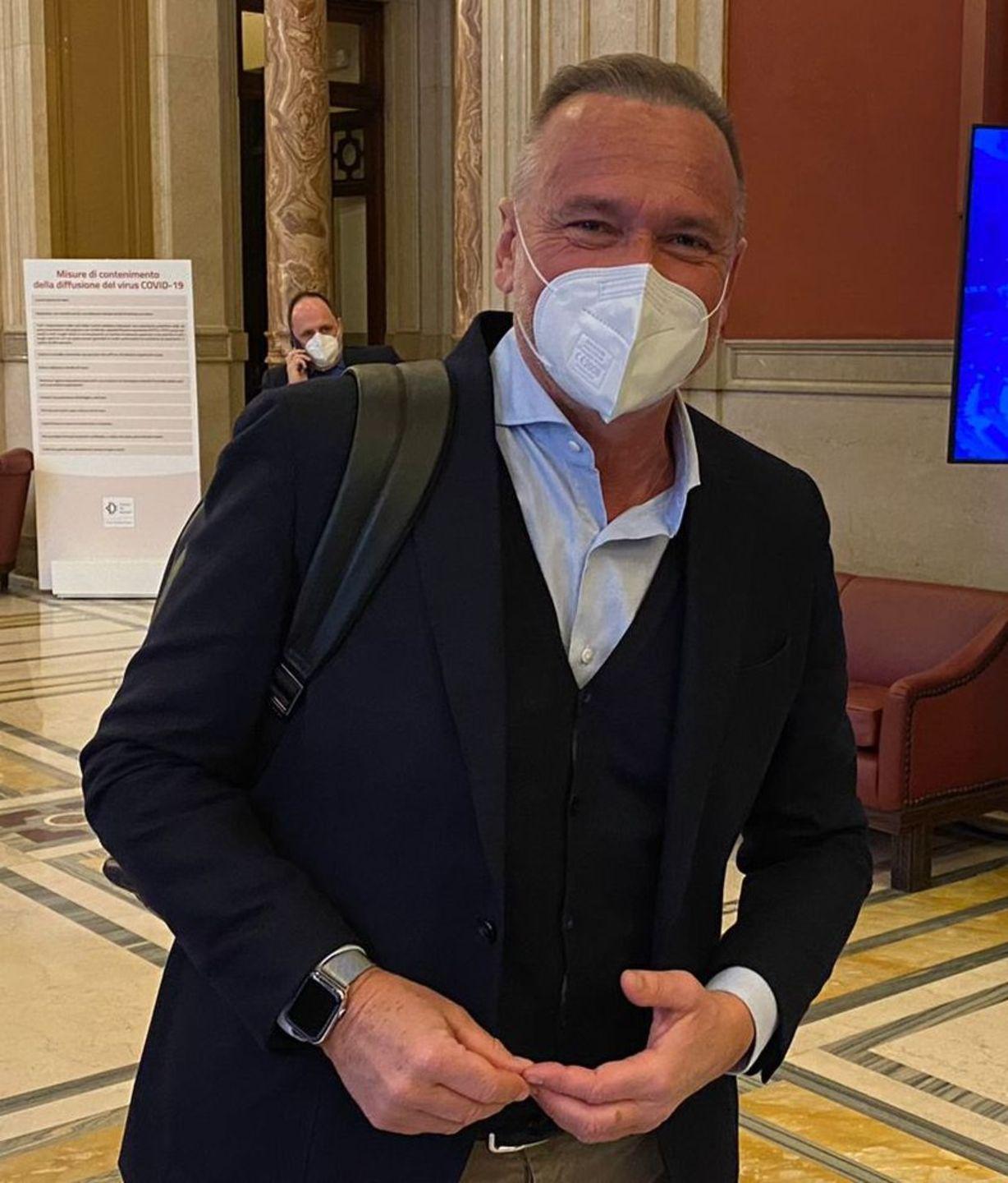 Cappellacci negativizzato vota in Aula