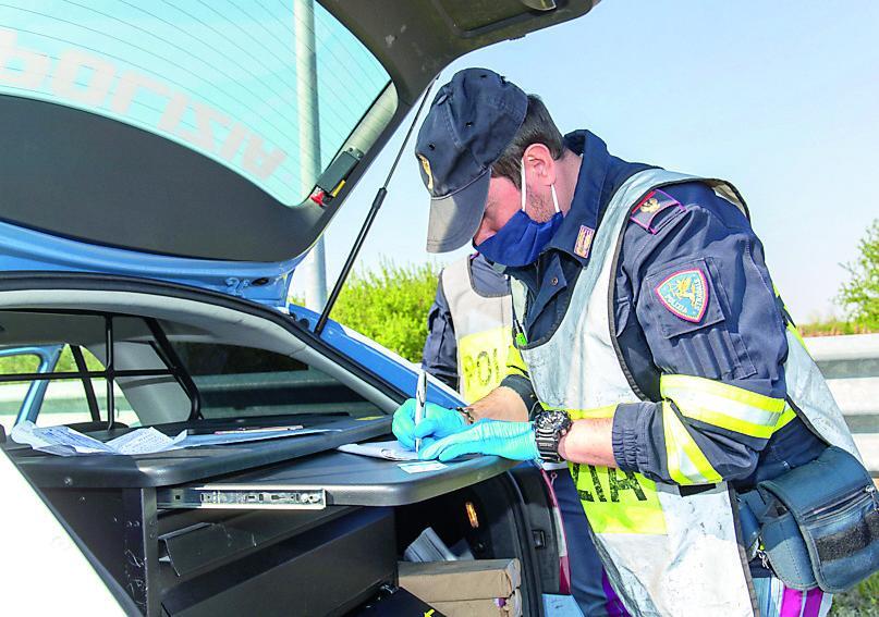 Polizze auto, ecco tutti i consigli per evitare le truffe sul web 