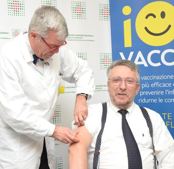 Modena, pressioni dei no-vax: medici dagli avvocati 