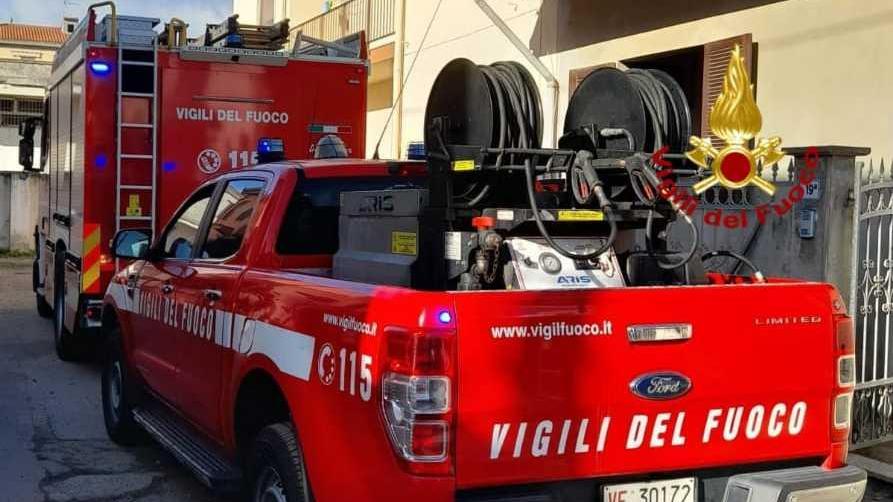 Paura per un incendio nel centro