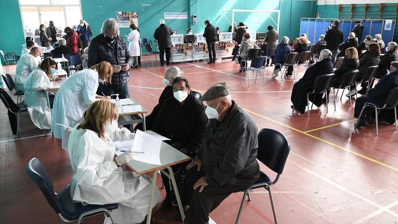 Vaccini, si dimette il referente