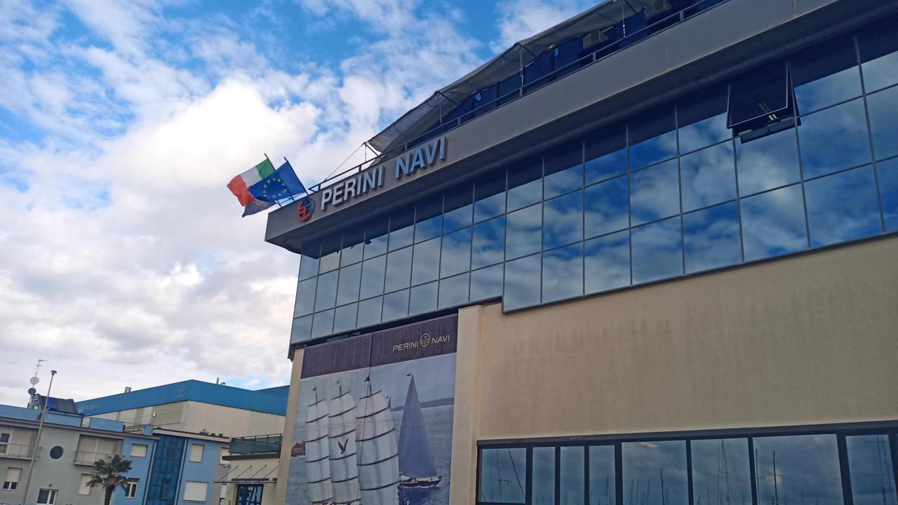 La sede di Perini navi sul porto di Viareggio