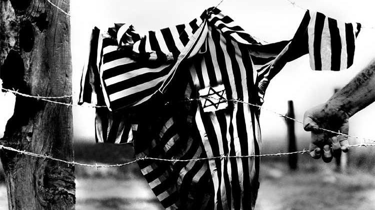 Offese antisemite a un bimbo, ma lui si ribella: "Vergognati"