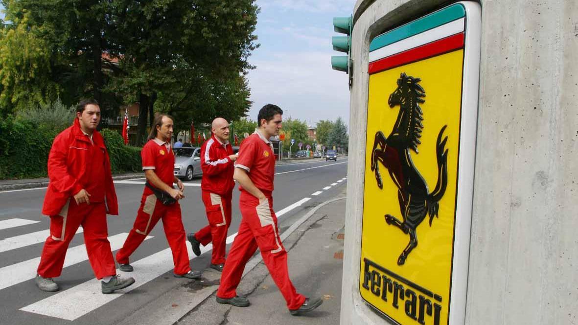 Maranello, maxi premio di produttività ai lavoratori Ferrari: 12 mila euro