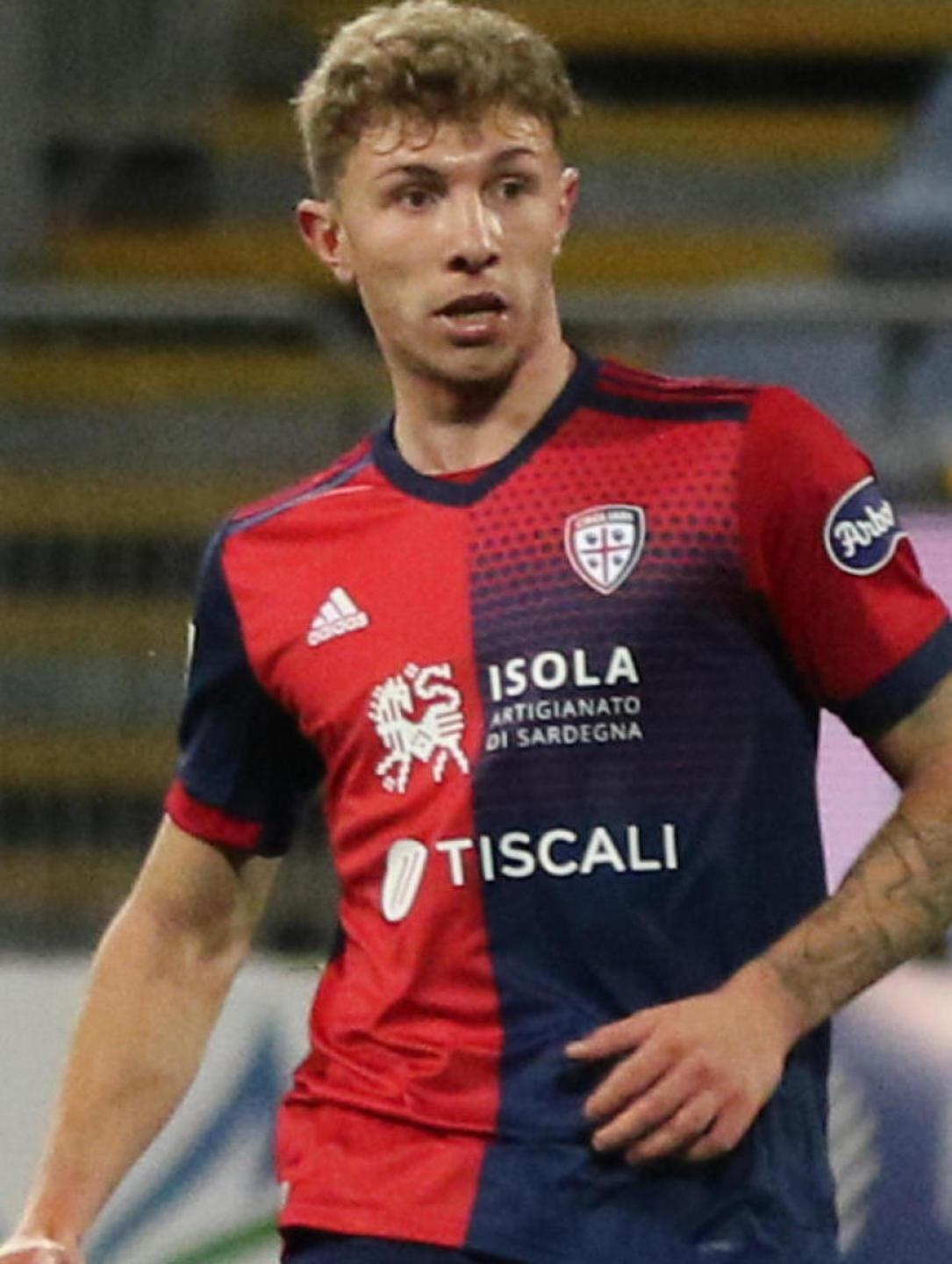 Matteo Lovato, difensore centrale, è arrivaot in prestito secco dall'Atalanta. Compirà 22 anni il 14 febbraio