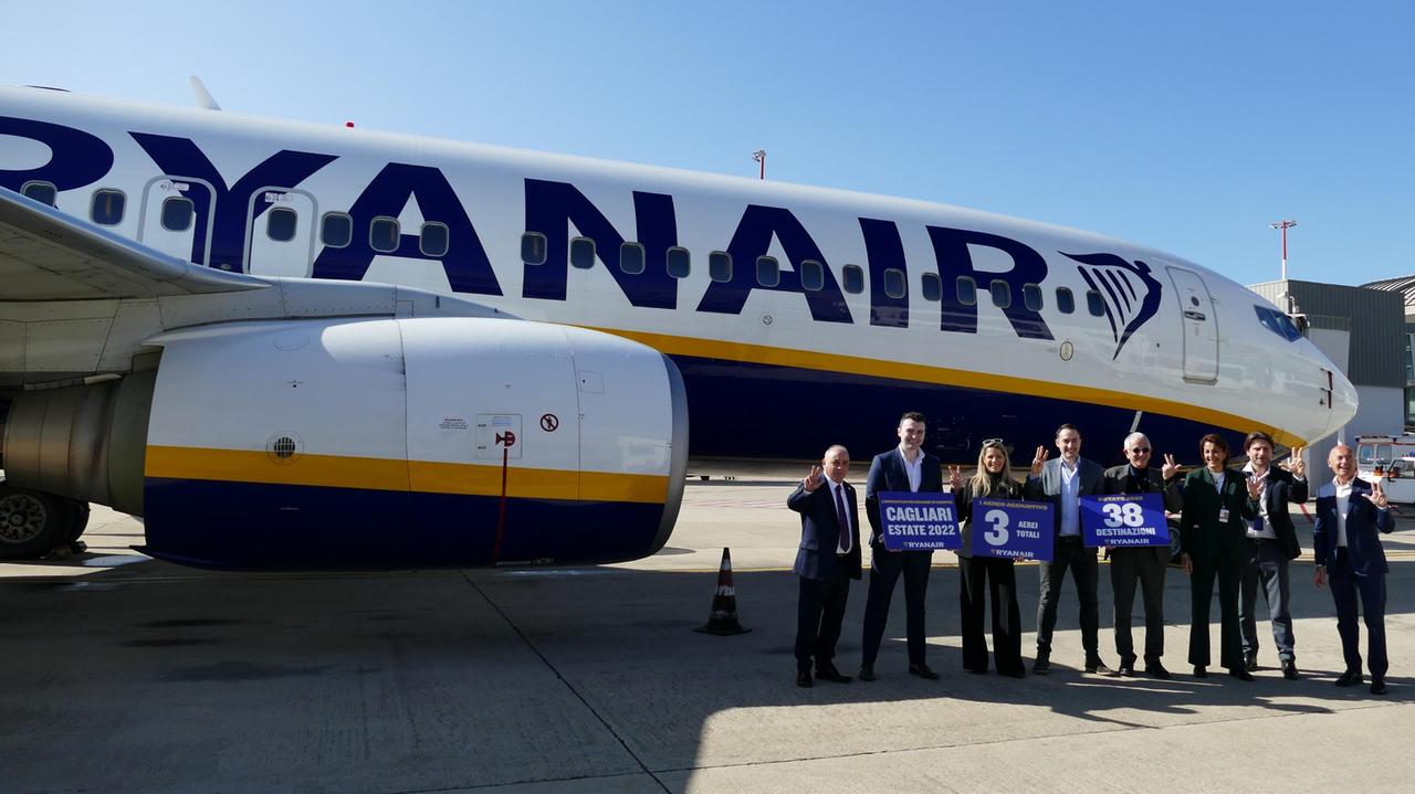 Ryanair: 38 rotte su Cagliari e 20 su Alghero, boom di voli sardi per l'estate 2022