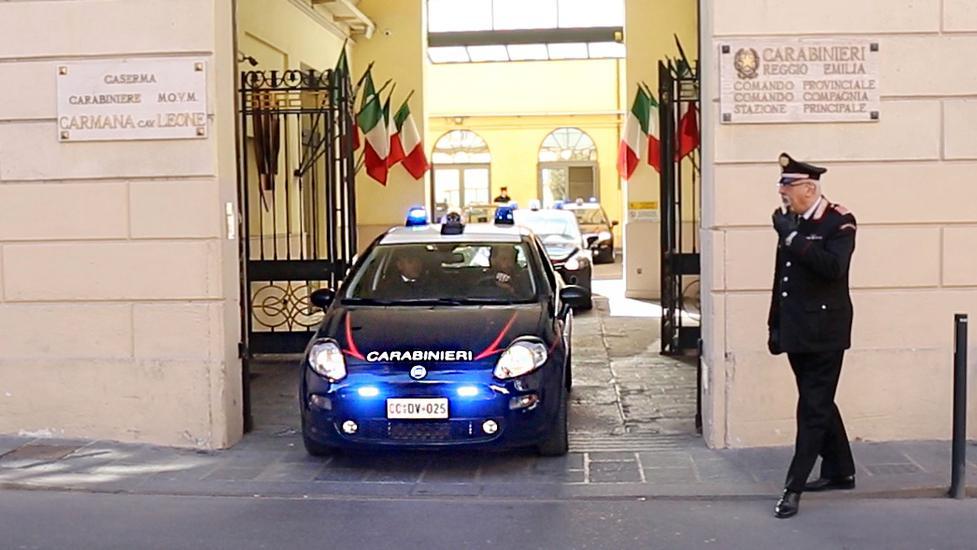 Stupro a Reggio Emilia, è caccia all’esercente che ha venduto l’alcol ai 15enni