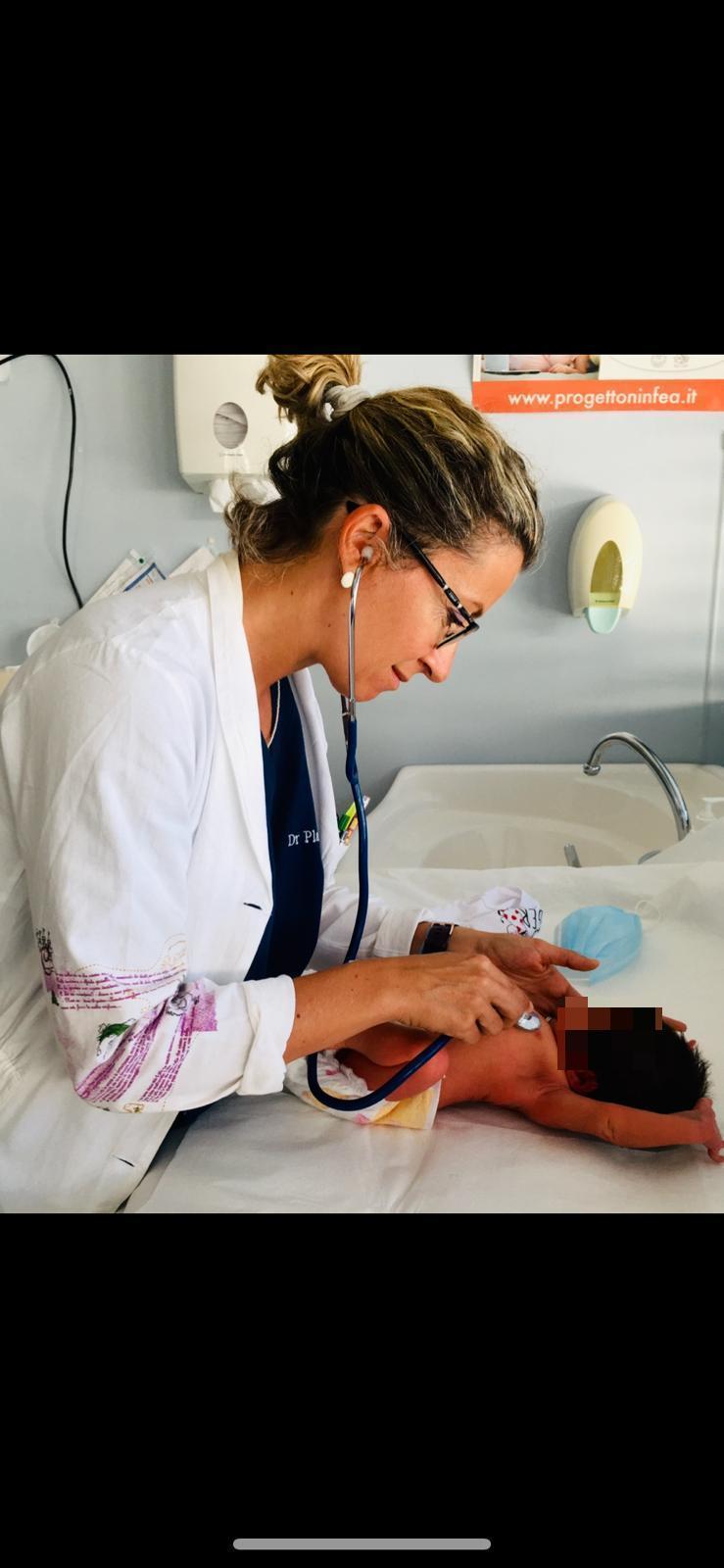 La pediatra neonatologa Giulia Placidi, tra le protagoniste dell’intervento salva-vita al Versilia
