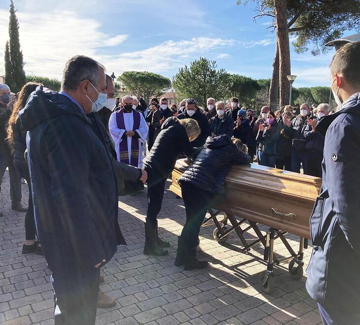 L’addio a Cristian: «Per noi un esempio da seguire» 