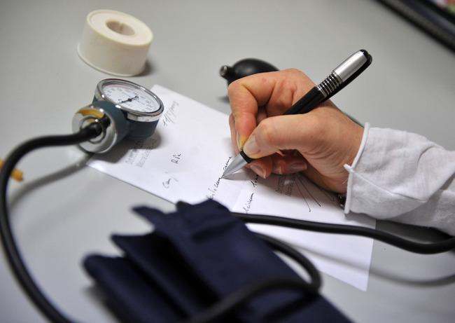 Contagi in aumento e guardie mediche scoperte tutto il mese