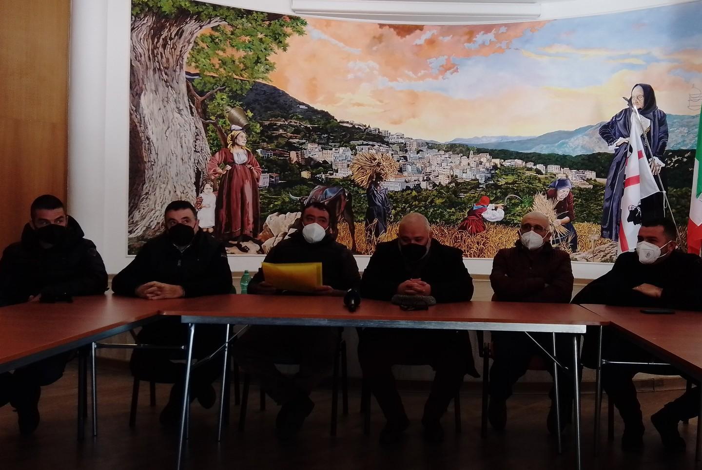 Confronto in video Slitta la manifestazione davanti alla Regione