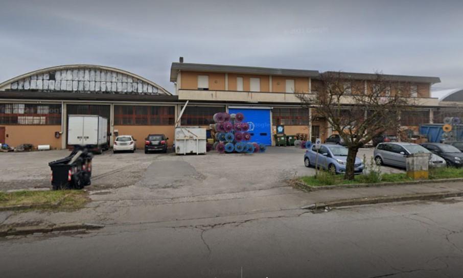 I capannoni di Montemurlo dove è avvenuto il decesso