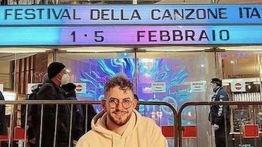 Sul palco il sardissimo Luca Faraone
