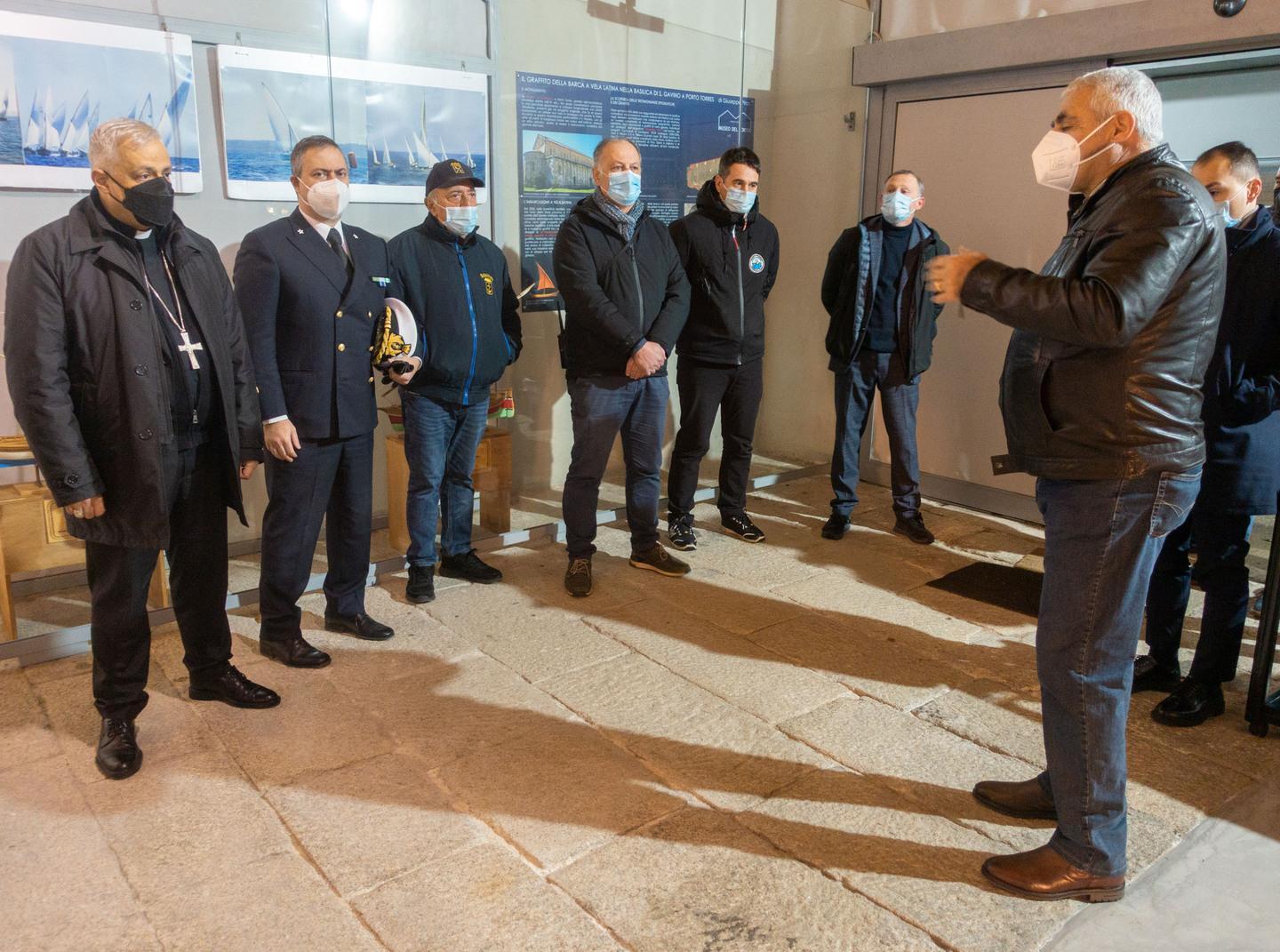 L’arcivescovo incontra i lavoratori del porto 