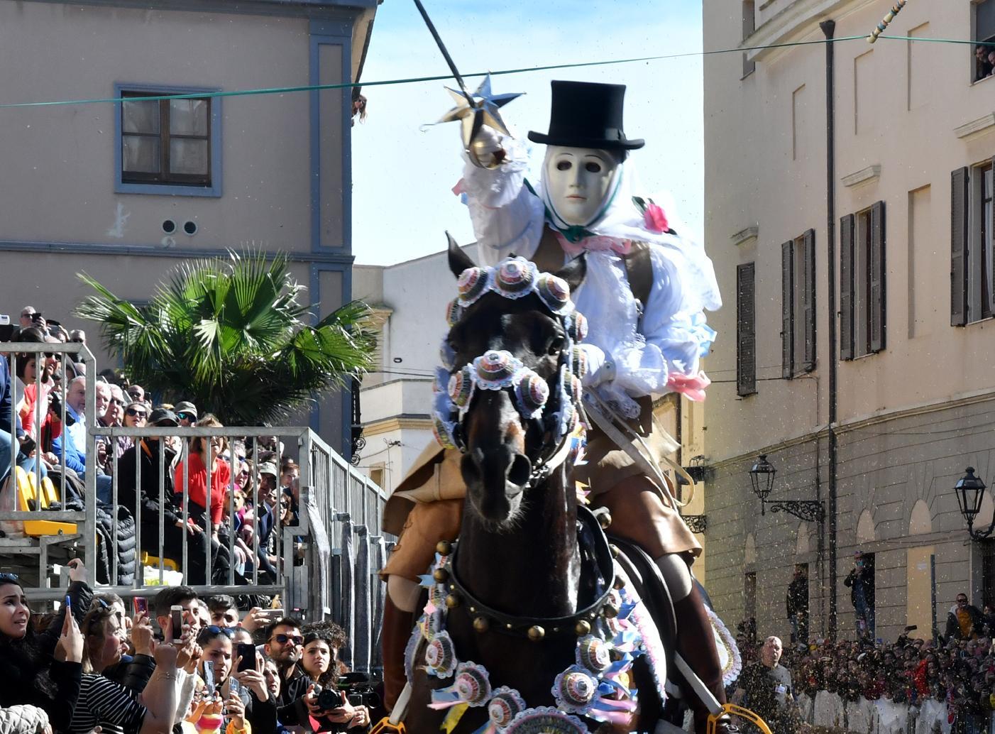 «Questa non è Sartiglia, si faccia la corsa alla stella» 