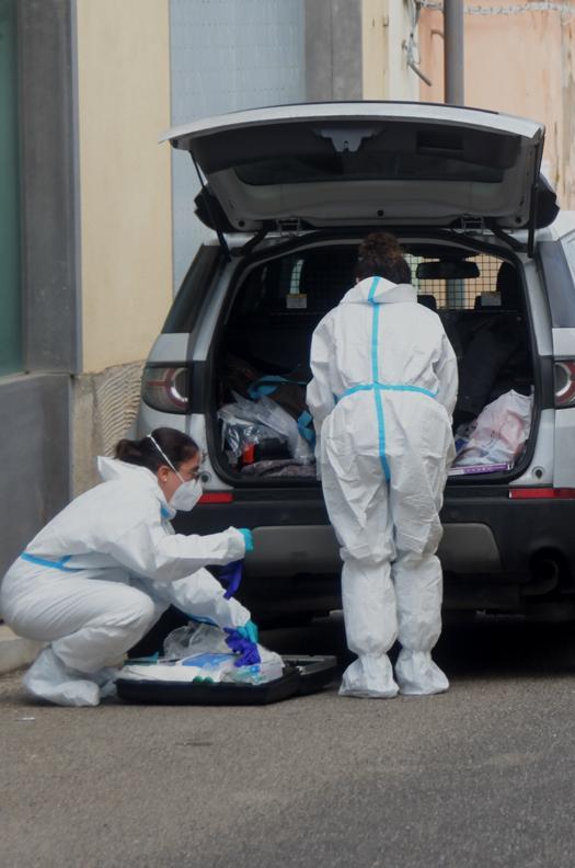 «Venite a prendermi ho ucciso mia moglie» 