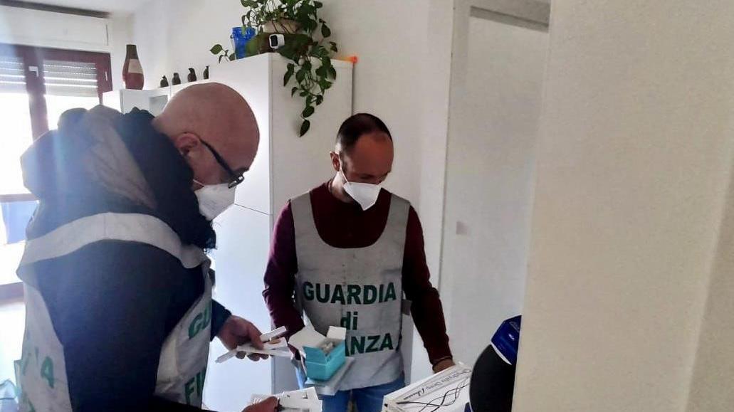 Smascherato falso chirurgo estetico, aveva clienti a Lucca