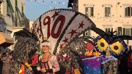Una sfilata del Carnevale di Santa Croce sull’Arno