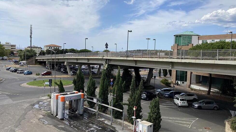 Rosignano, per il cavalcavia ci vogliono tre milioni. Il progetto è pronto, si aspettano i soldi