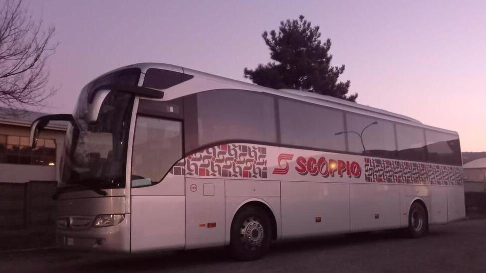 Scandiano, pulmino del trasporto studenti trovato senza assicurazione