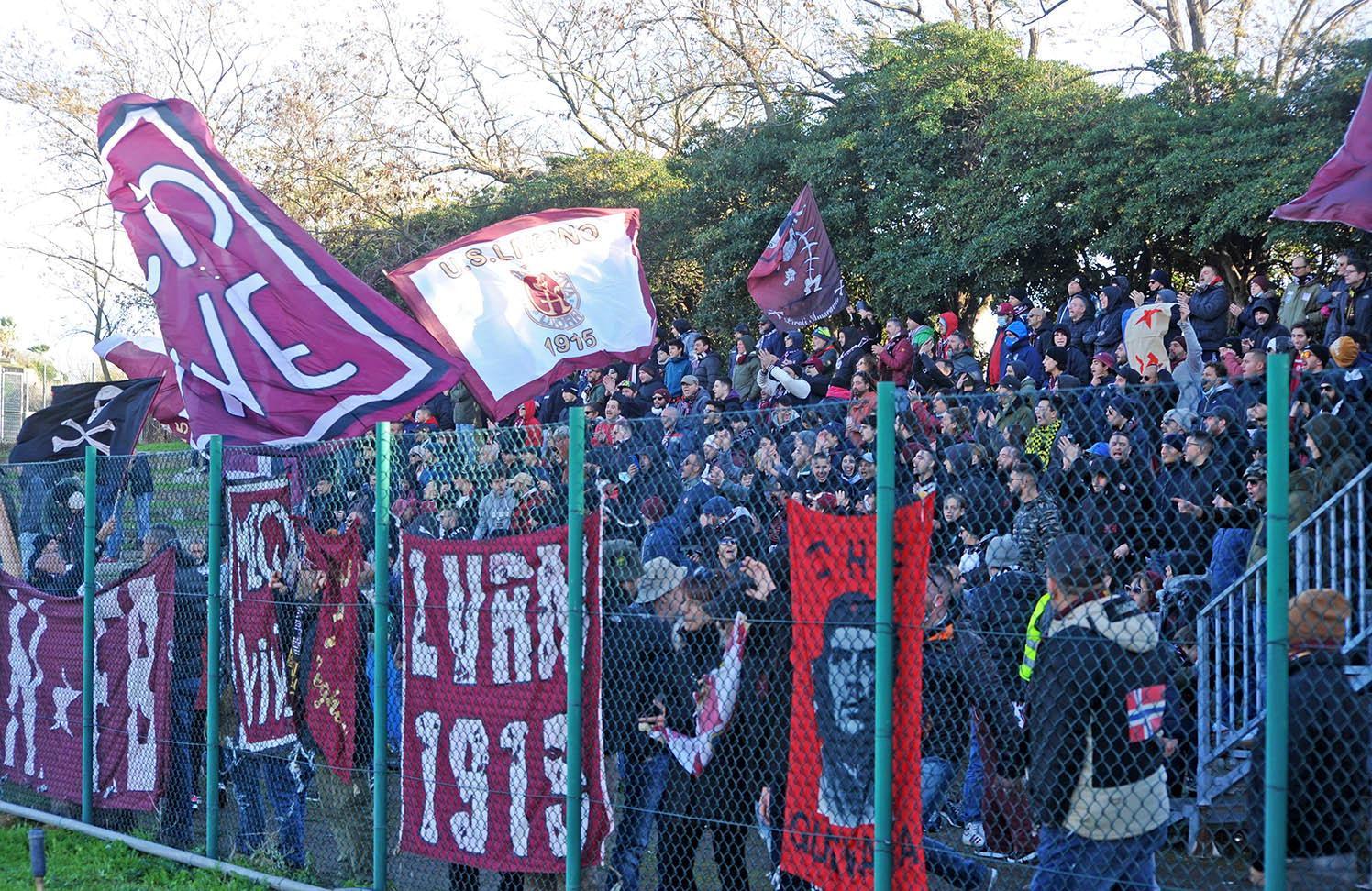 I tifosi amaranto sono pronti a seguire con entusiasmo il Livorno dopo la lunga sosta