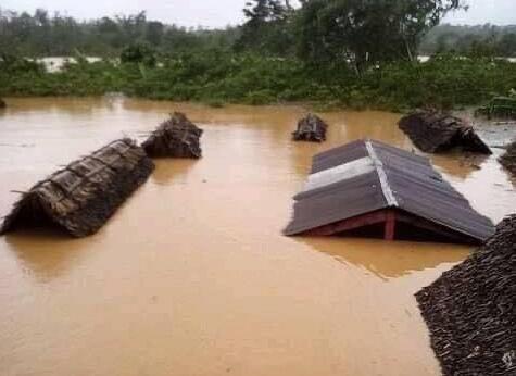 Ciclone in Madagascar, i volontari reggiani combattono per salvare migliaia di sfollati 