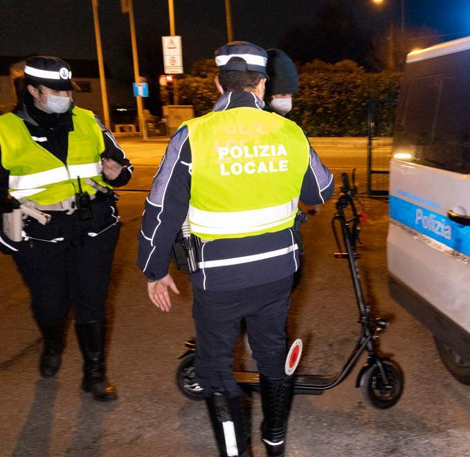 Modena, 17enne investito in monopattino alla Bruciata