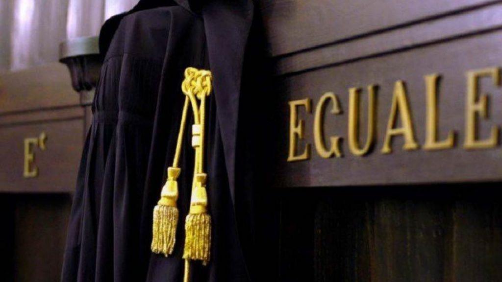Sesso con una baby atleta, allenatore indagato