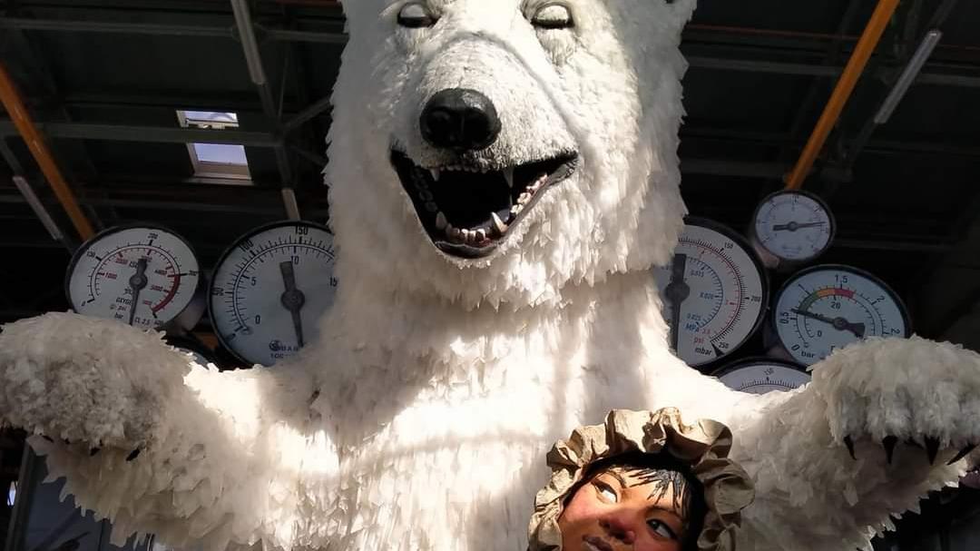 Carnevale di Viareggio, il mondo è in tilt con l’orsa e l’inuit di Lebigre-Roger un Reset per il clima