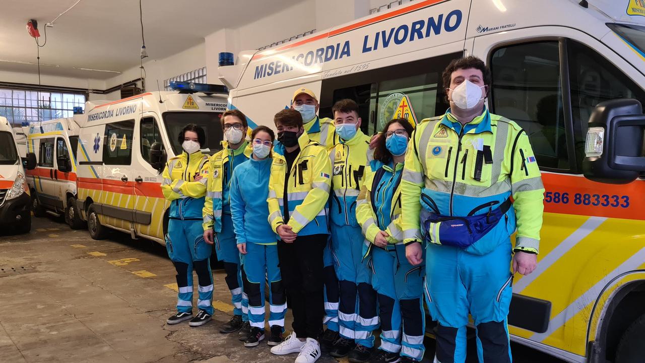 Volontari delle Misericordia di via Verdi e Antignano (foto Daniele Stefanini/Silvi)
