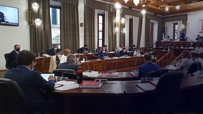 Nel consiglio regionale di mercoledì 9 febbraio si sono vissuti attimi di tensione: e spunta l'accordo tra Partito democratico e Movimento 5 Stelle