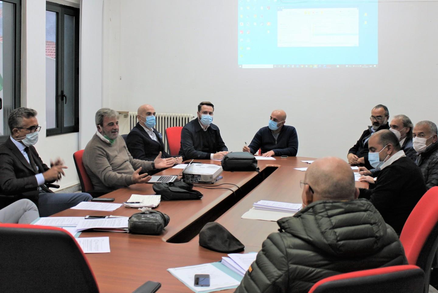 L’Unione del Coros brucia i tempi 