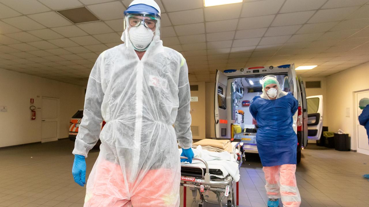 La lotta alla pandemia: "Due anni di Covid sempre in prima linea"