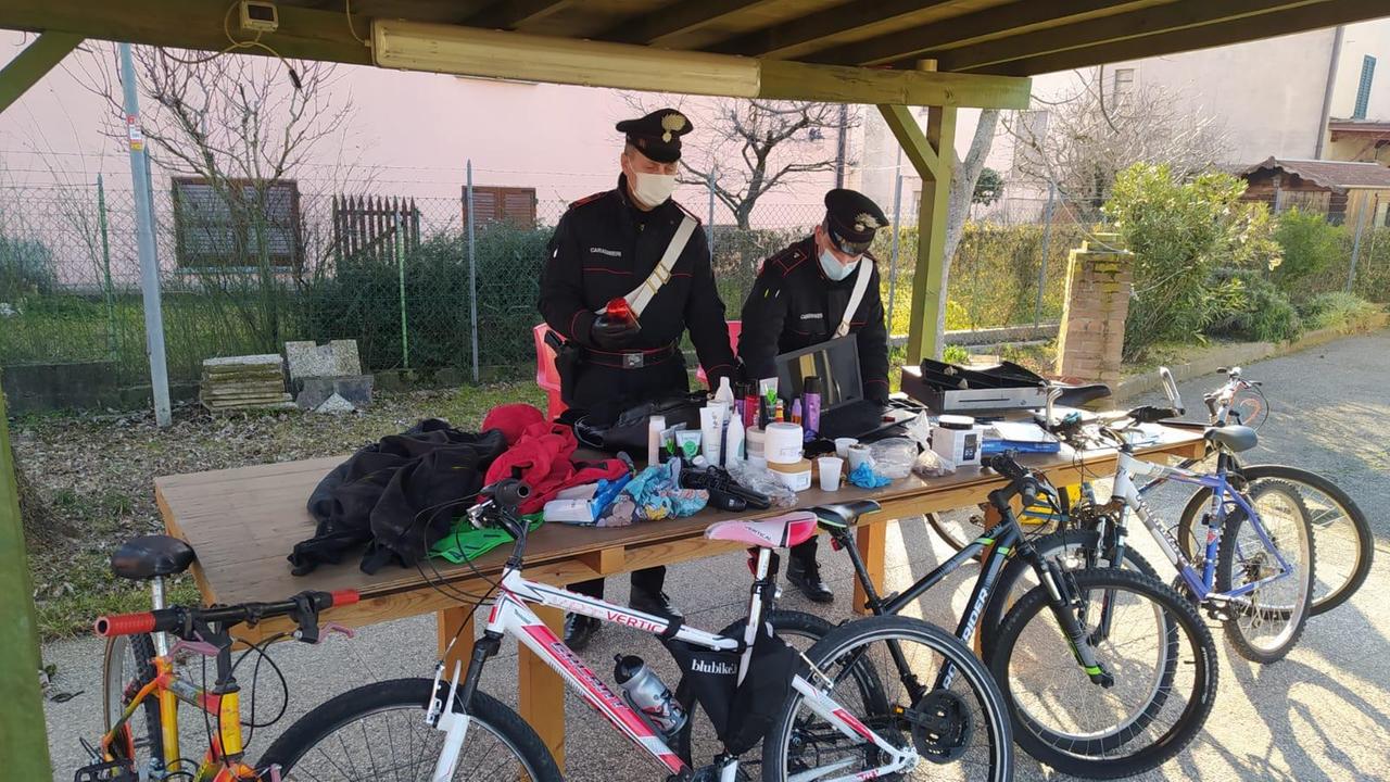 La refurtiva recuperata dai carabinieri di Gattatico