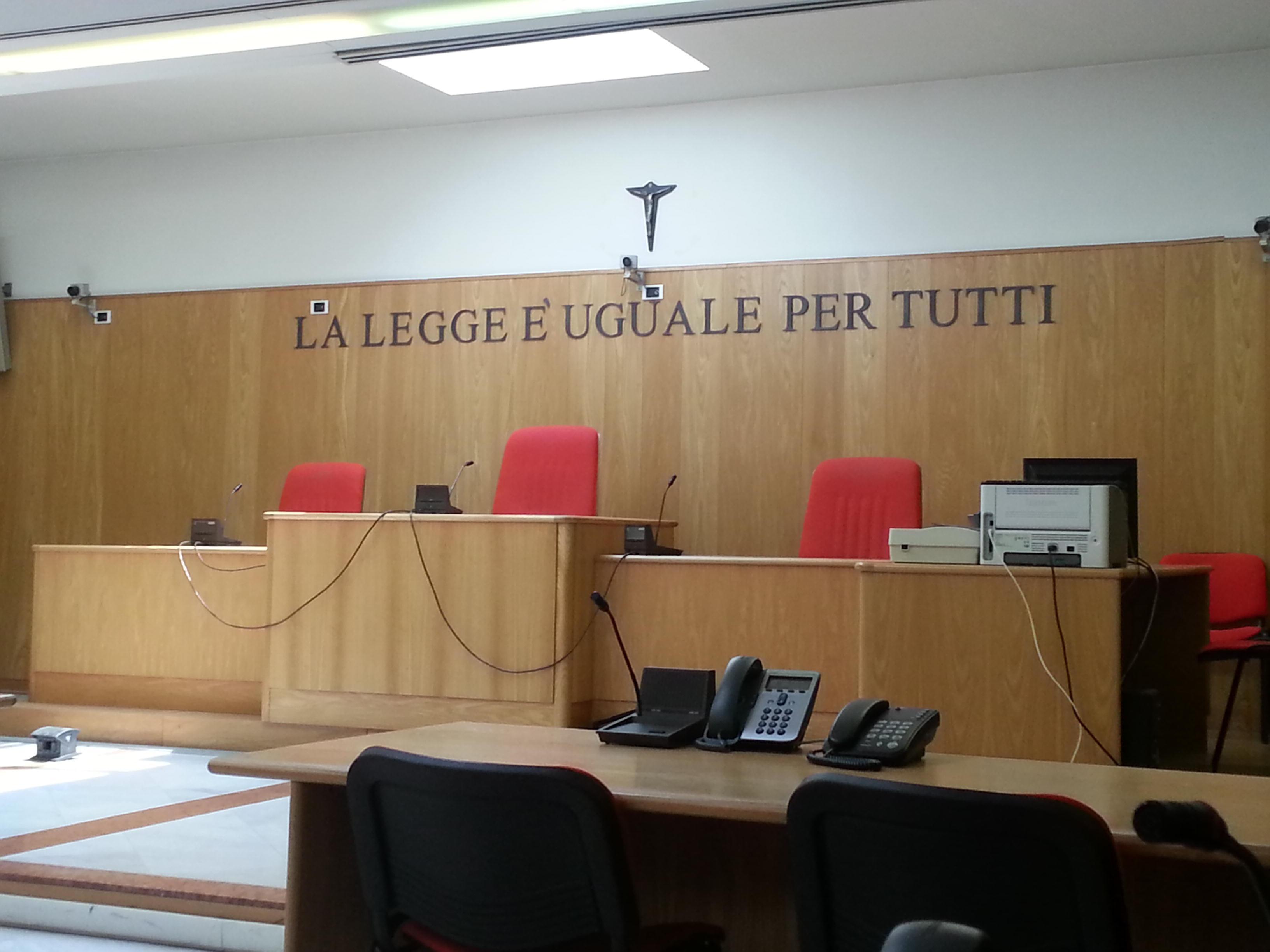 Violenze su una ragazza In quattro dal giudice 