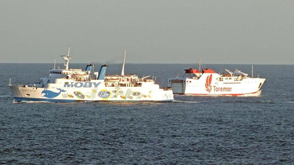 Sul traghetto basterà il Green pass base; l’isola pronta per le misure allentate