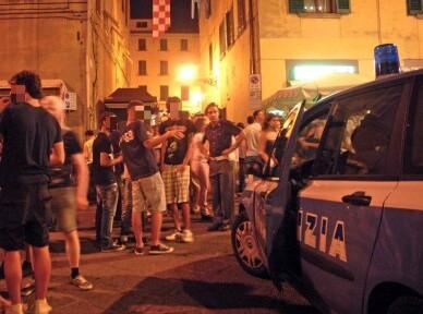 Steward e street tutor per combattere la “malamovida” giovanile in centro 