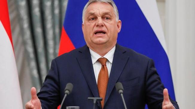 Ucraina: Orban, 'Nato o meno, solo noi possiamo difenderci'
