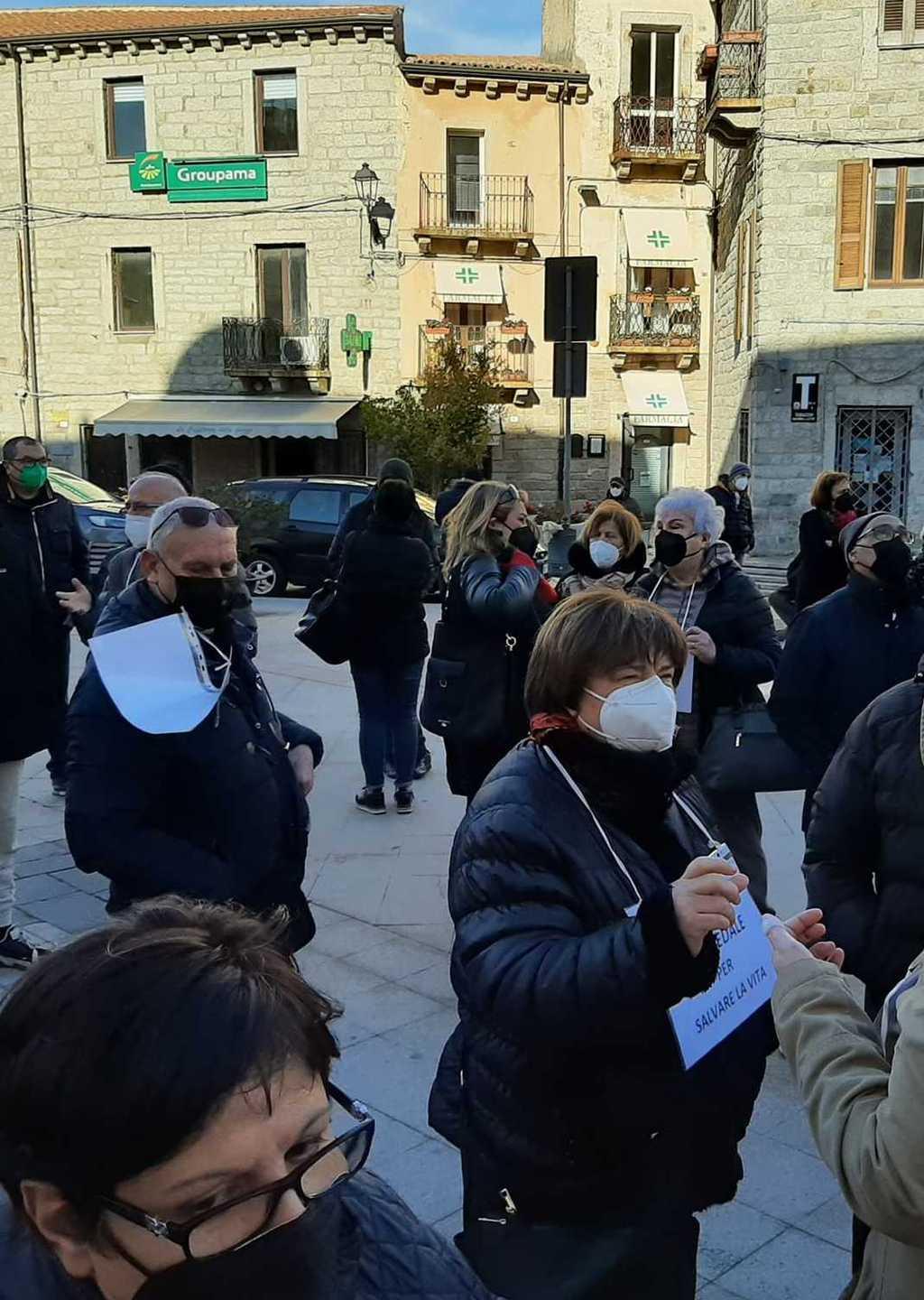 Anche il Comitato per la sanità si schiera con la paziente 47 enne