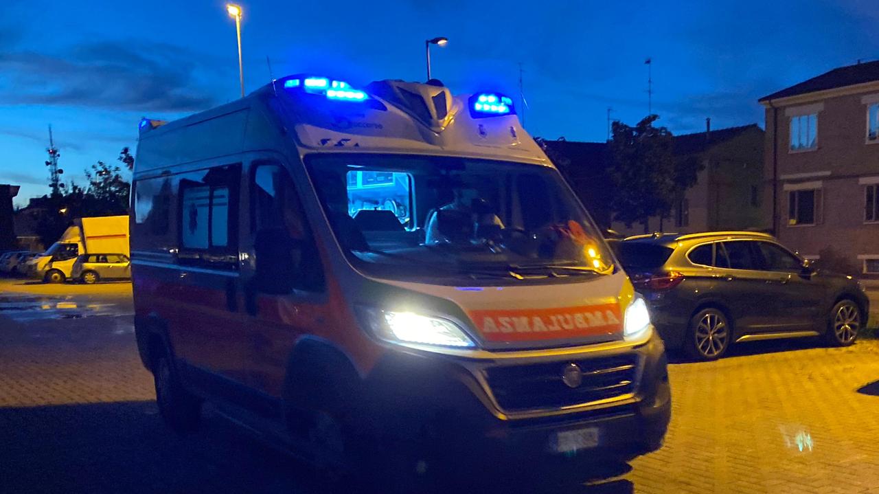 Un' ambulanza durante un intervento